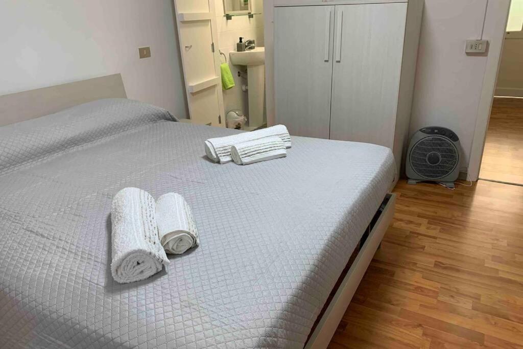 Appartamento alloggio privato a 5 min dal mare Borgio Verezzi Esterno foto